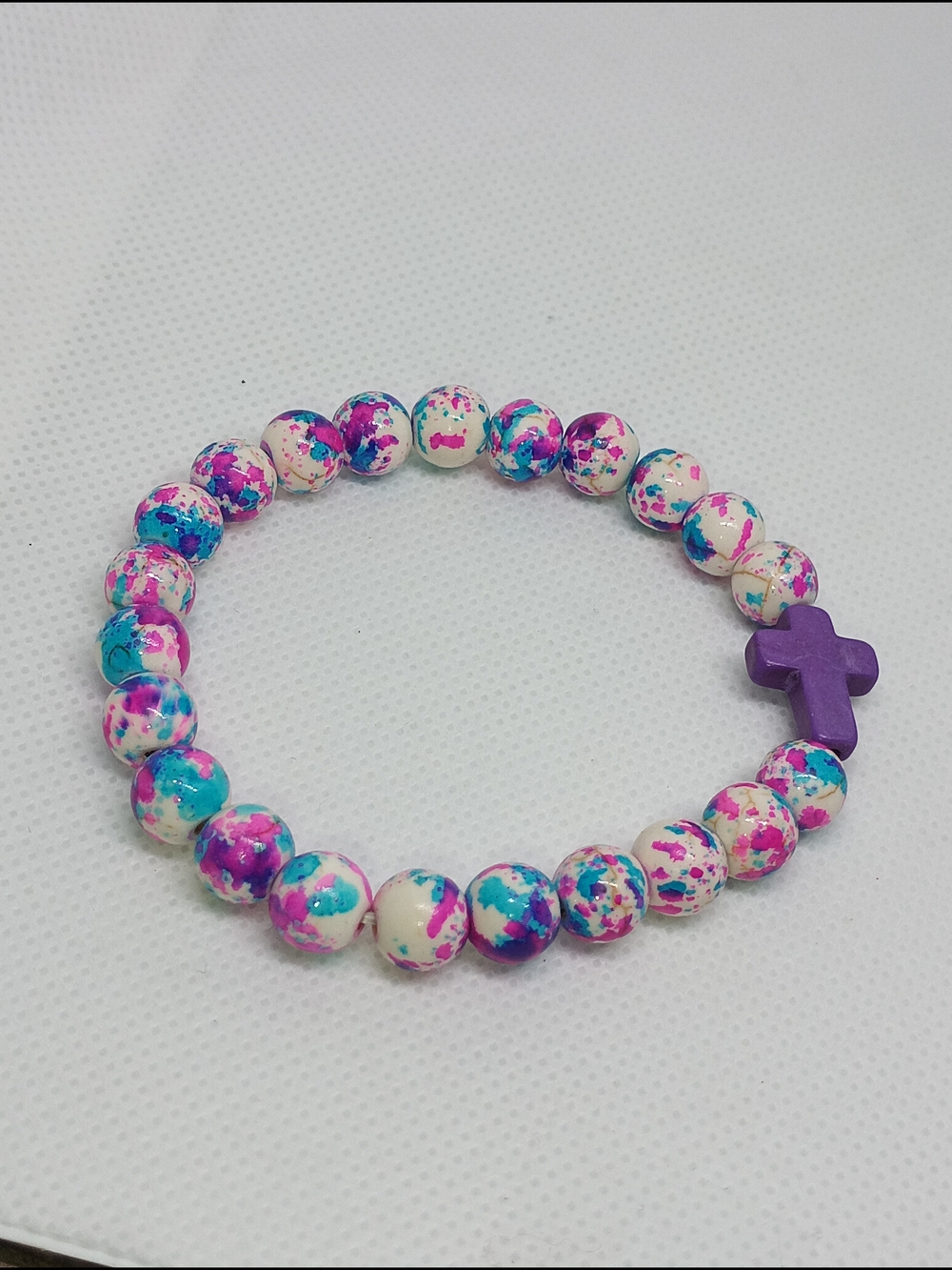 Multicolor Speckled Bead Bracelet with Purple Cross Charm